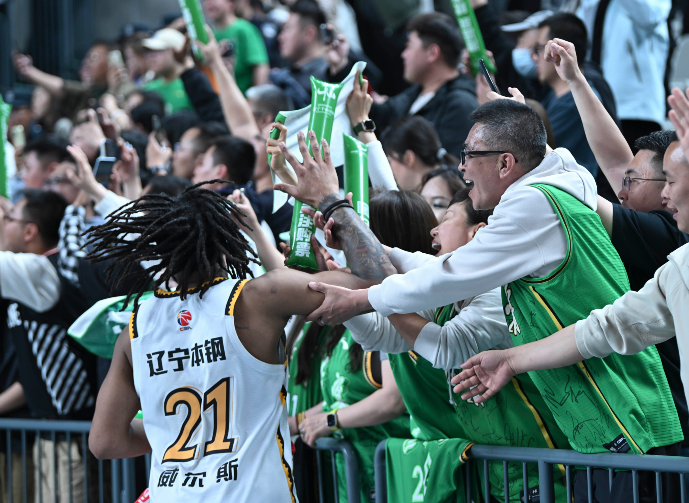 包含加时末段突围战来临，浙江稠州围绕全明星赛主帅复盘，话题不断，控场能力受关注的词条兰博下载