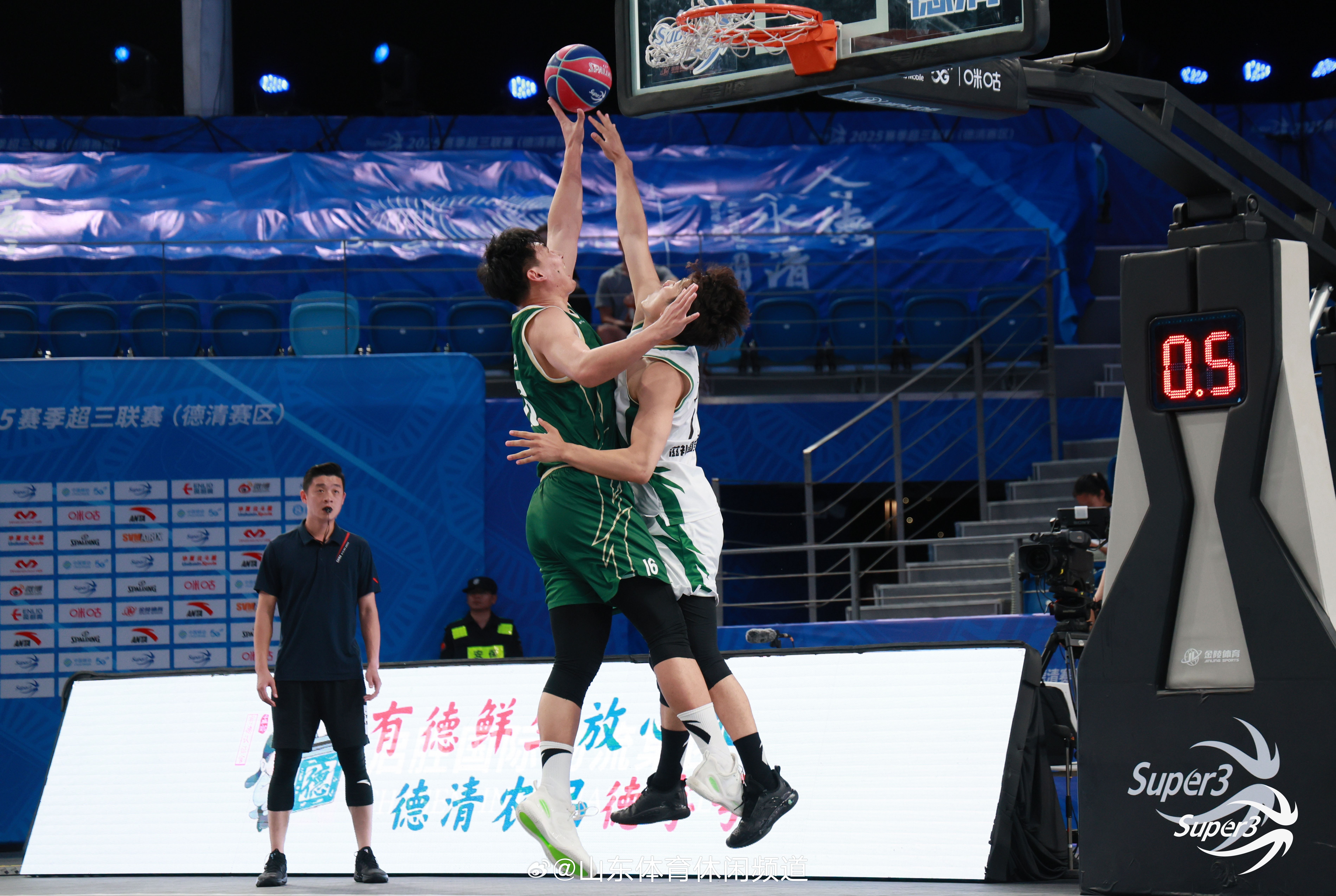 包含加时末段突围战来临,浙江稠州围绕全明星赛主帅复盘,话题不断,控场能力受关注的词条 包含加时末段突围战来临,浙江稠州围绕全明星赛主帅复盘,话题不断,控场能力受关注的词条